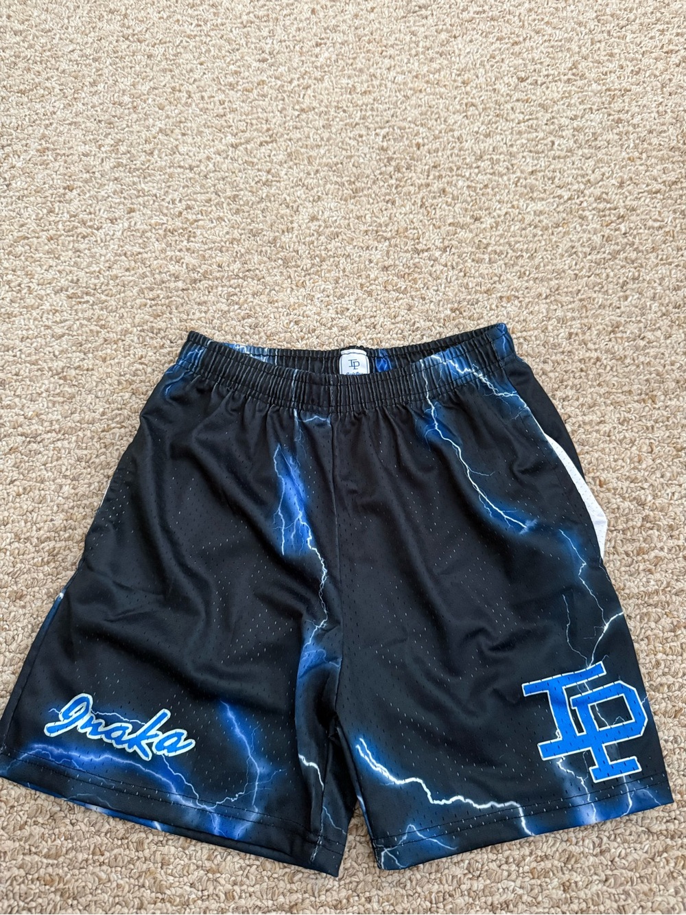 Inaka power shorts size large